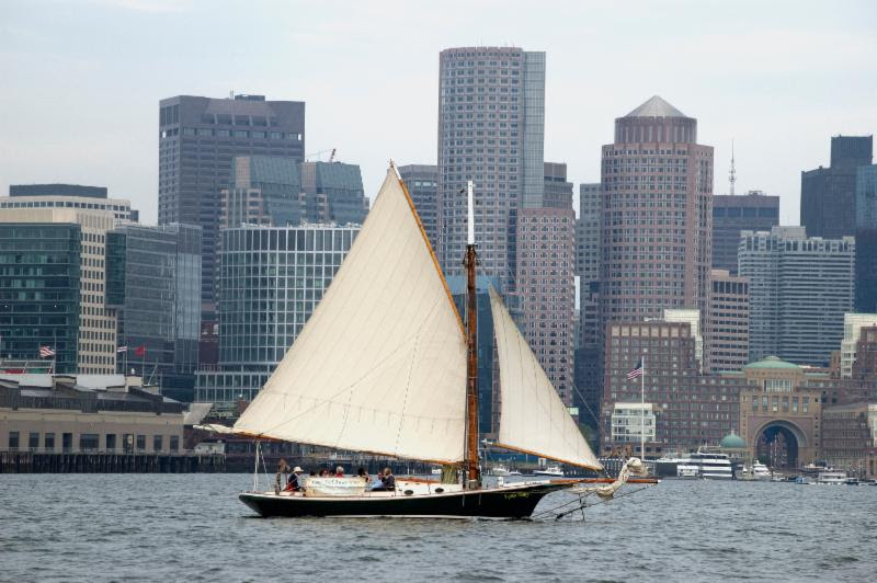 Take a look at this guide to learn more about the ups and downs of owning an aluminum boat, and decide if aluminum is right for you. Boston Yacht Charters You Celebrate We Navigate