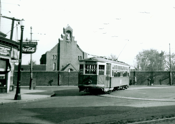 Photo Traveling isn’t just for couples and families. Walking Tour Of Hyde Square English And Spanish Jamaica Plain Historical Society