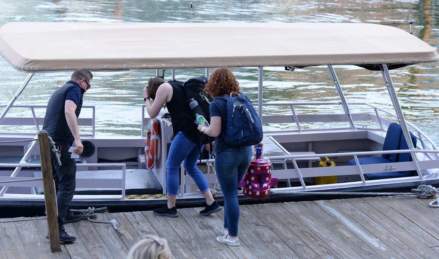 Picture Note that you catch it on the north side of long wharf, directly behind christopher columbus park, and not on the side of the wharf closest to the aquarium. Boston Water Taxi